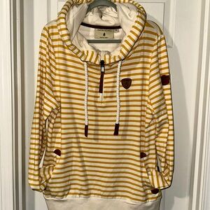 Wanakome pull over hoodie and zip